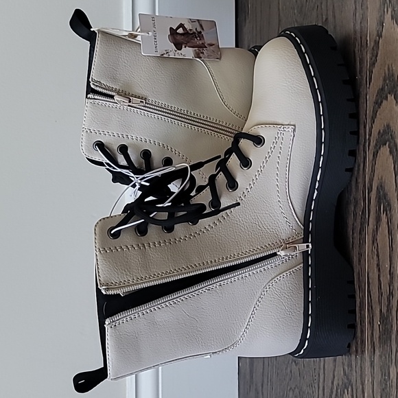 Sincerely Jules Beige Harley combat boots w size 9 NWT - Picture 7 of 10
